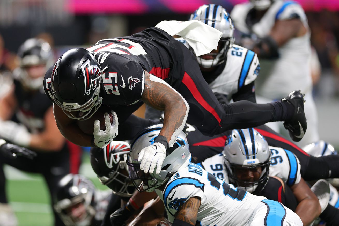 Carolina Panthers v Atlanta Falcons