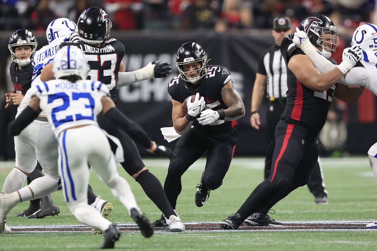 NFL: DEC 24 Colts at Falcons