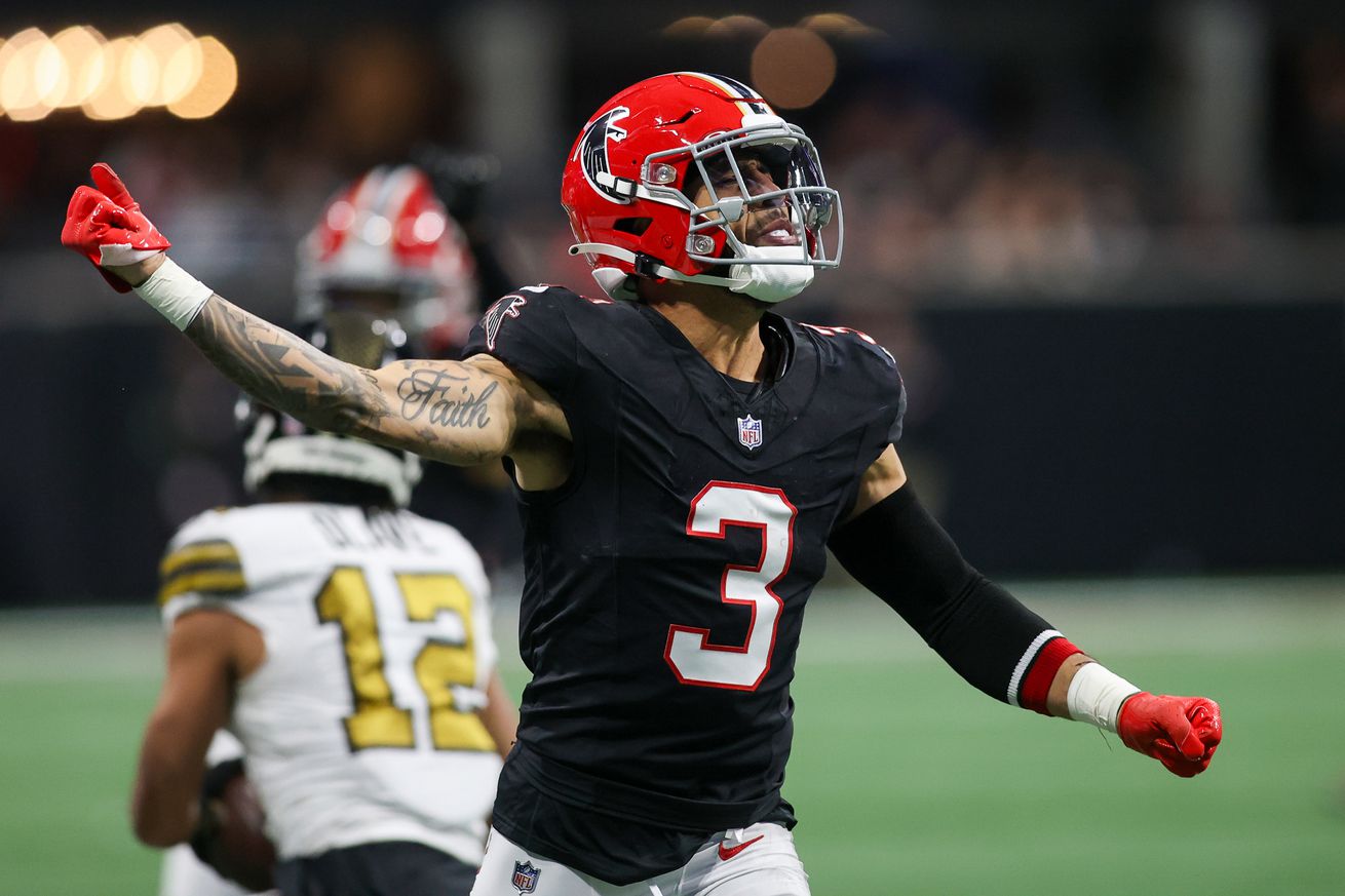 NFL: New Orleans Saints at Atlanta Falcons