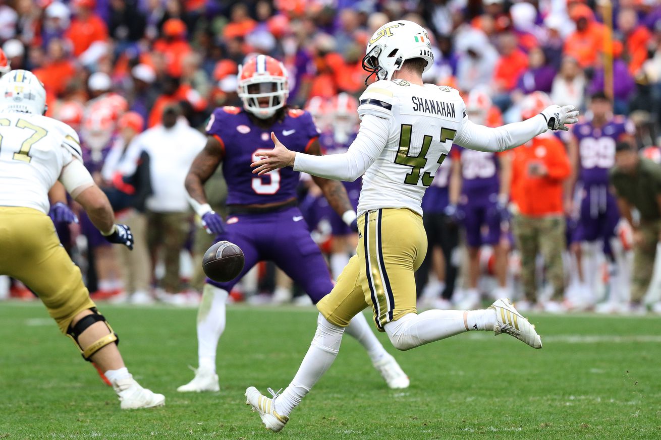 COLLEGE FOOTBALL: NOV 11 Georgia Tech at Clemson