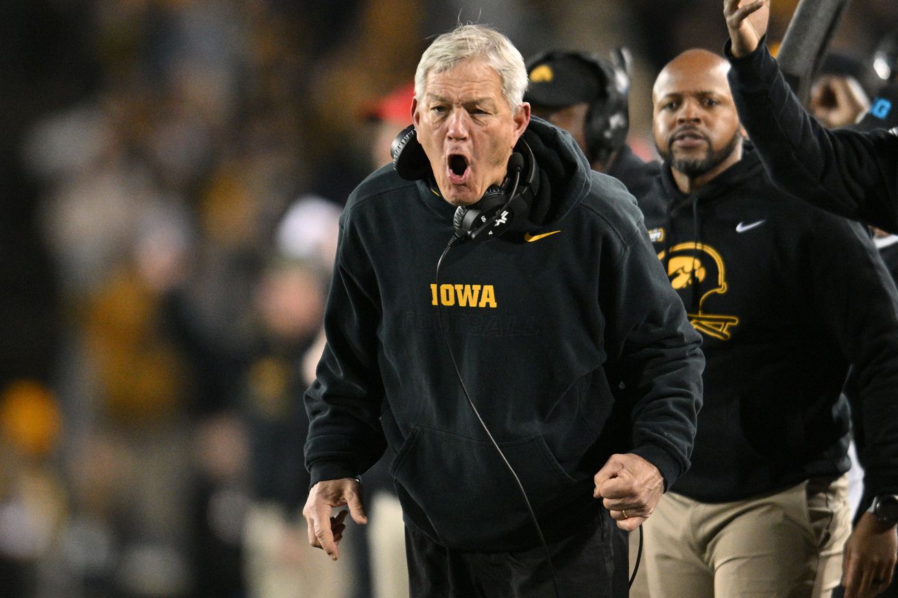 NCAA Football: Rutgers at Iowa