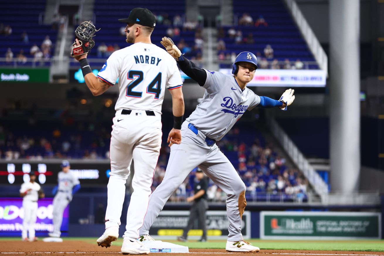 Los Angeles Dodgers v Miami Marlins