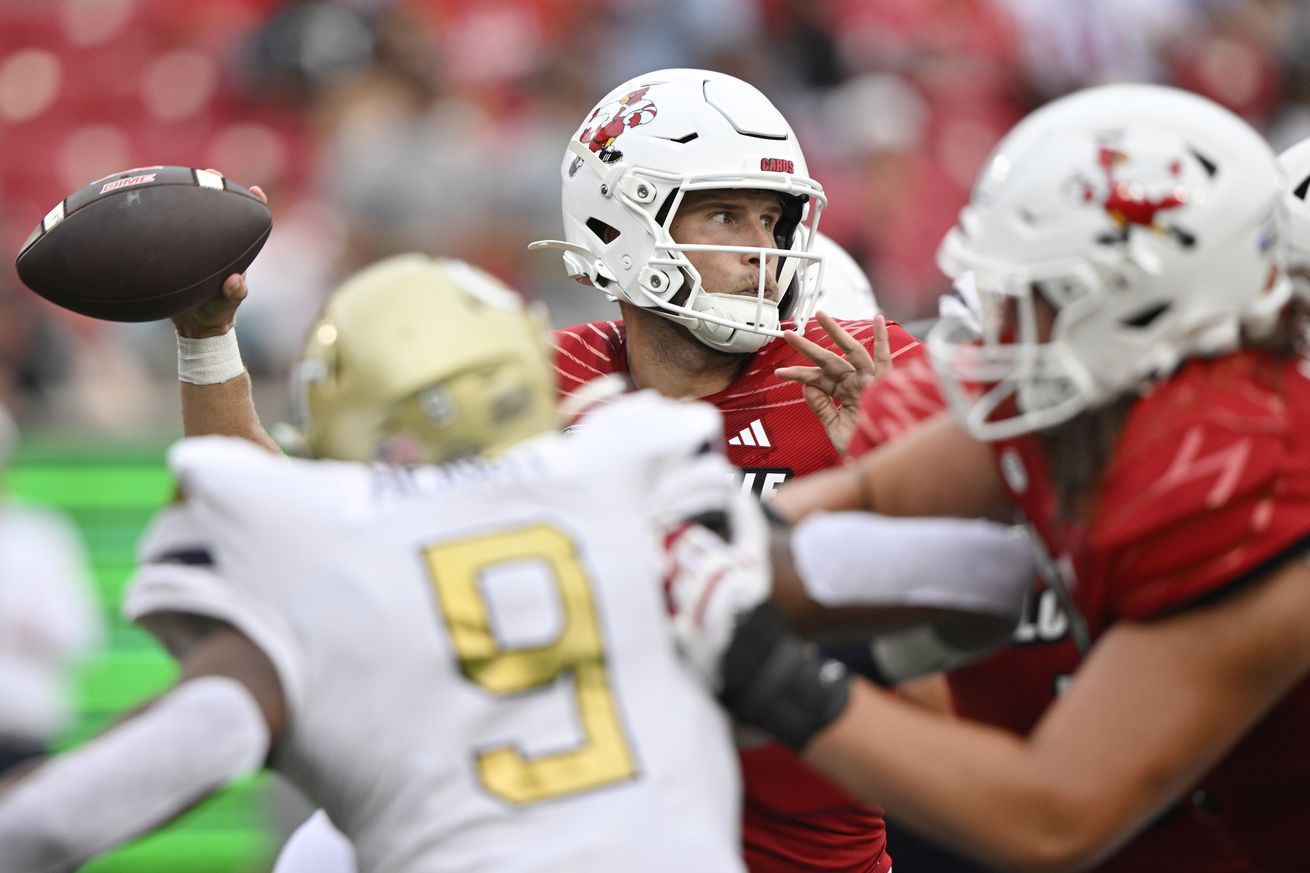 NCAA Football: Georgia Tech at Louisville