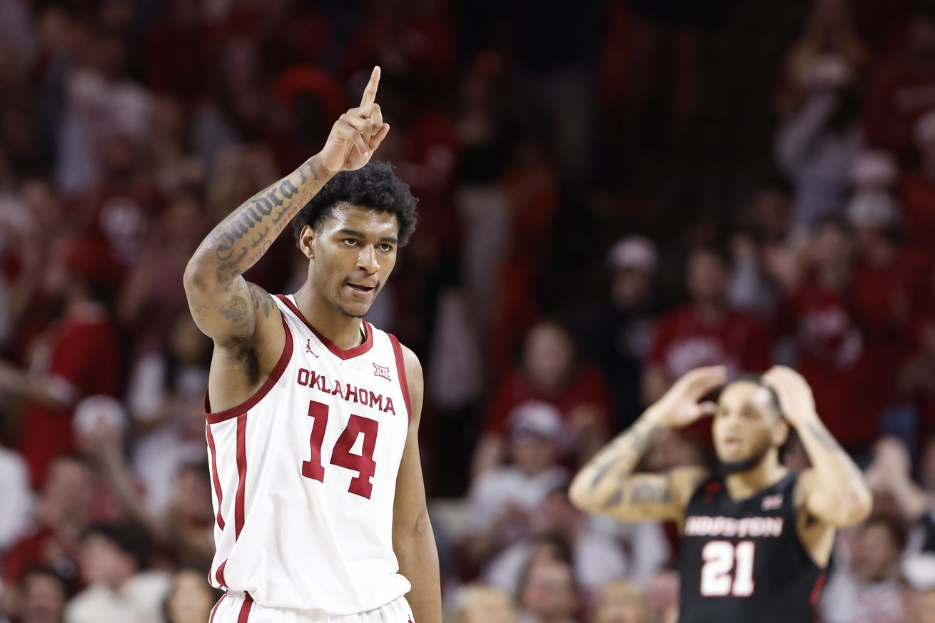 NCAA Basketball: Houston at Oklahoma