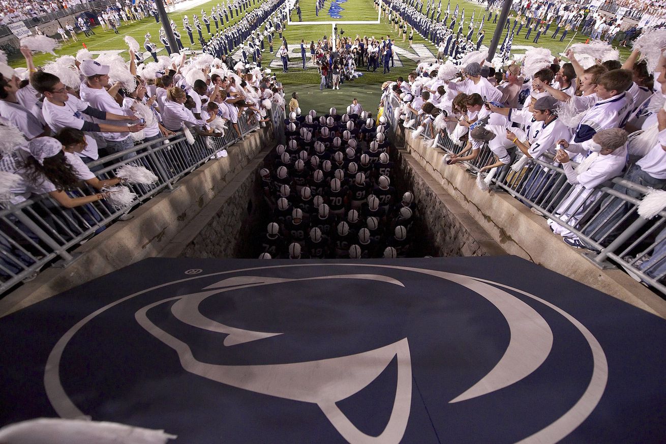 Penn State University vs University of Illinois