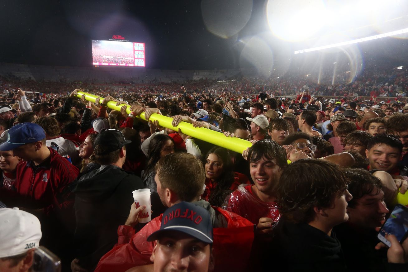 NCAA Football: Georgia at Mississippi