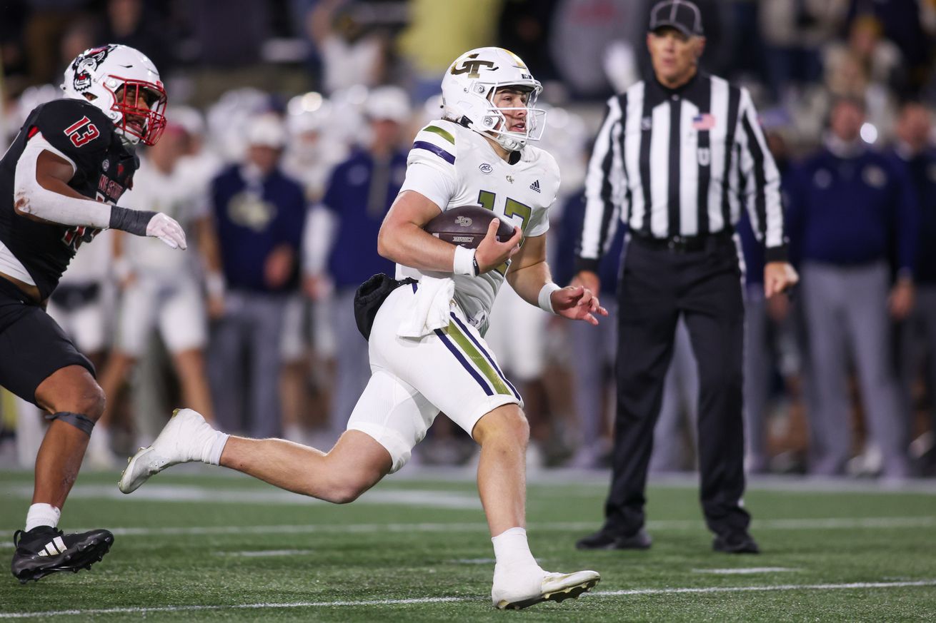 NCAA Football: North Carolina State at Georgia Tech