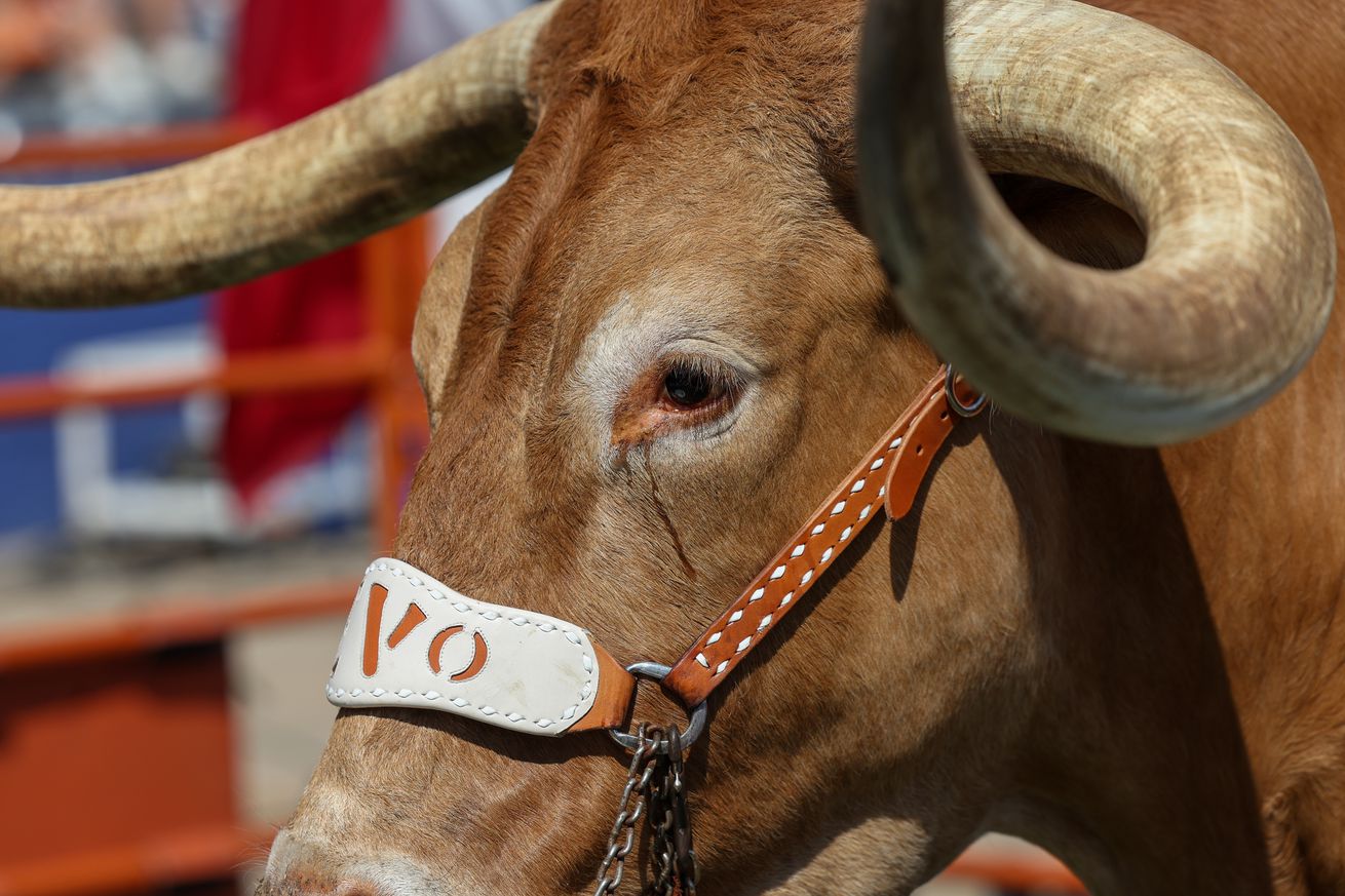 COLLEGE FOOTBALL: OCT 12 Allstate Red River Rivalry - Texas vs Oklahoma