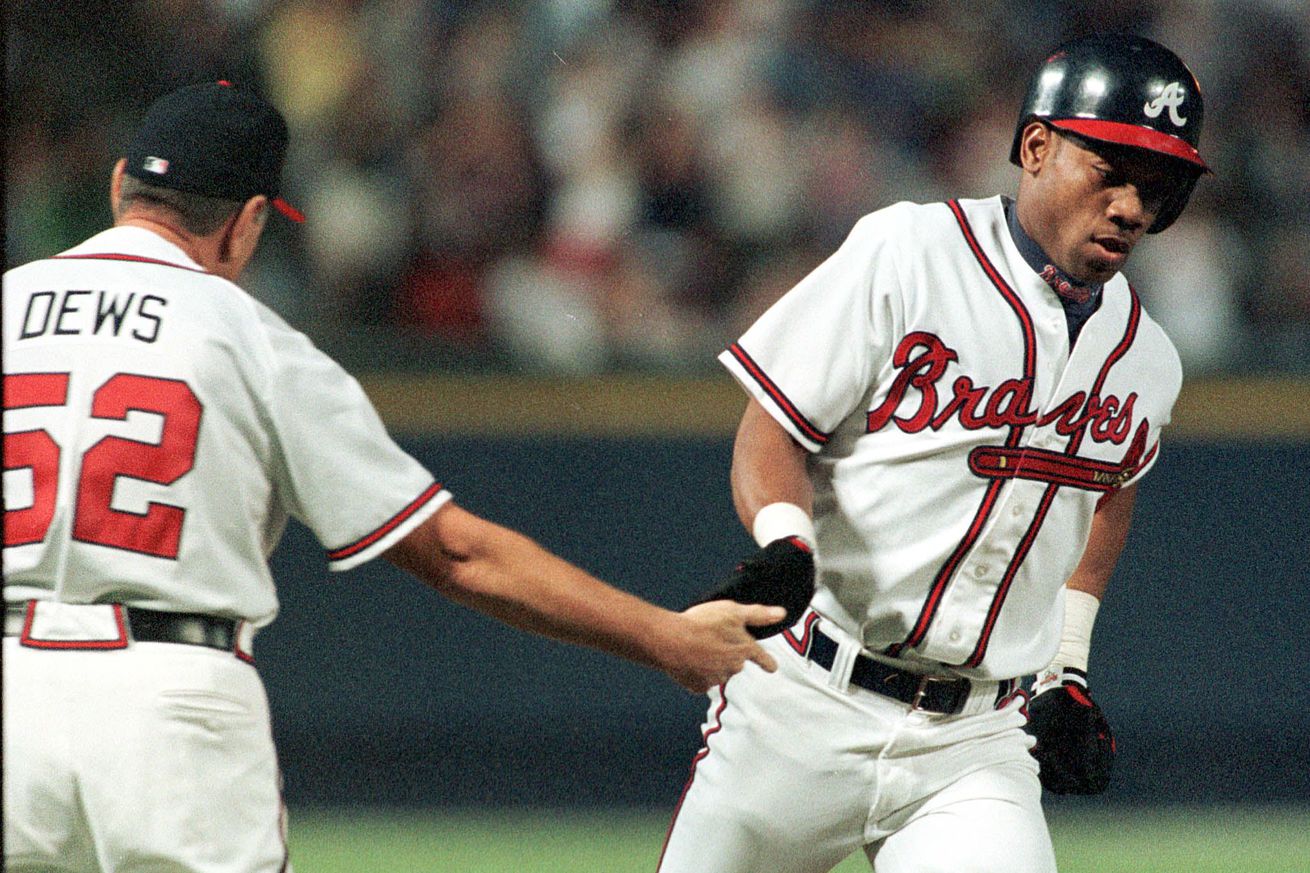 Atlanta Braves Gerald Williams is congratulated by