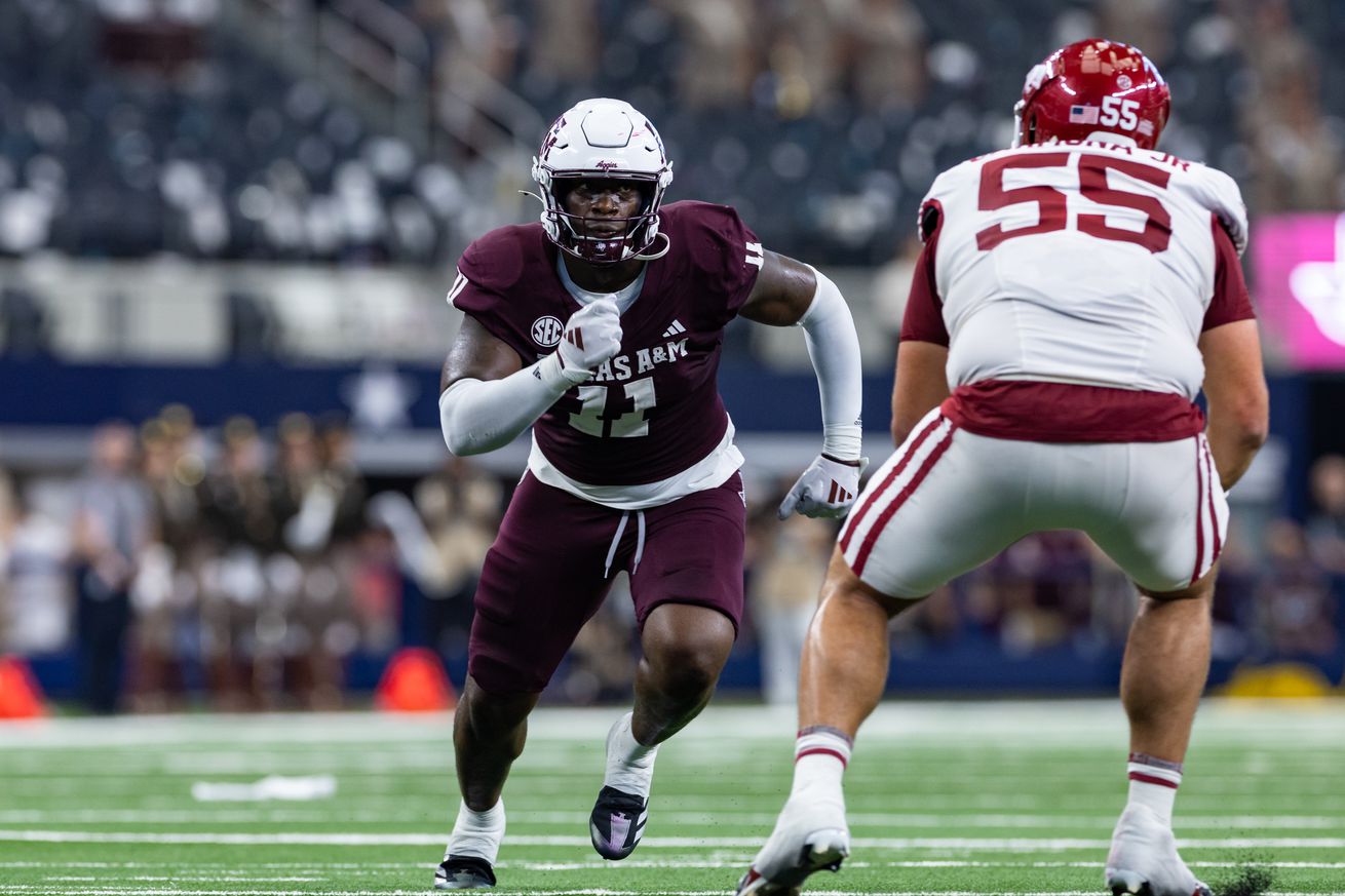 COLLEGE FOOTBALL: SEP 28 Southwest Classic - Arkansas vs Texas A&M